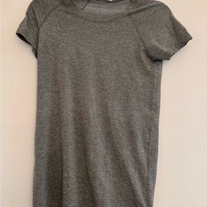 Lululemon Swiftly Tech Green Short Sleeve Shirt